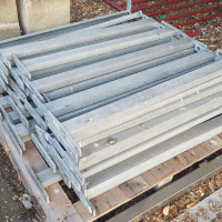 Afbeelding van Gegalvaniseerde staanders, leuning, balustrade