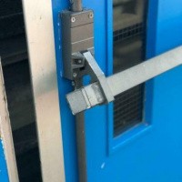 Afbeelding van 2 sets Dubbele nooddeuren
