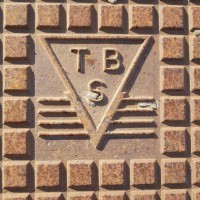 Afbeelding van Ijzeren put TBS met betonnenvoet put deksel