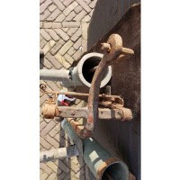 Afbeelding van Antieke koperen waterpompen