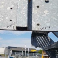 Afbeelding van Gegalvaniseerde trap met staander