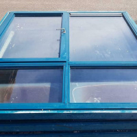 Afbeelding van 7 stuks kozijnen met dubbelglas