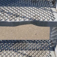 Afbeelding van Gegalvaniseerde trap met staander