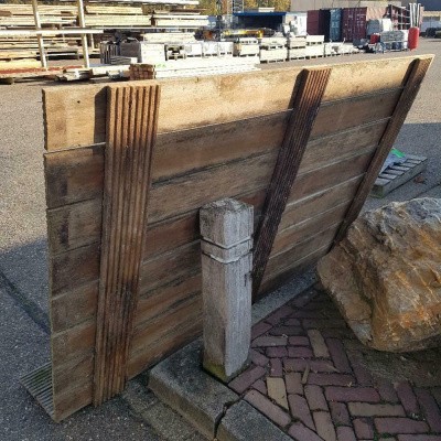 Vlonder hardhout antislip planken Vlonder hardhout antislip planken