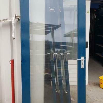 2 Hardhouten deuren 2 Hardhouten deuren