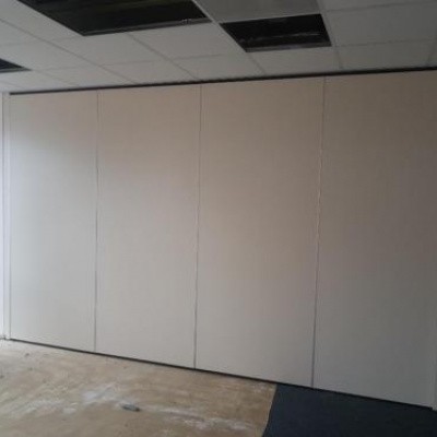 Mobiele wand, scheidingswand Mobiele wand, scheidingswand