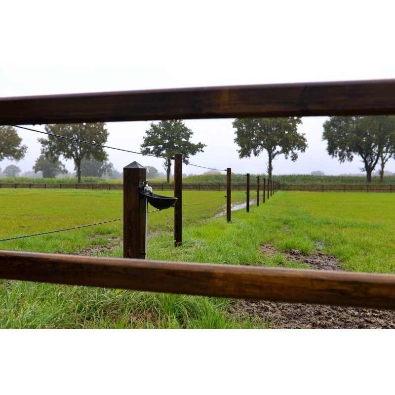Installatiewerk voor Stallen en Weides | Elektra, Water en Onderhoud
