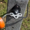 Afbeelding van Gallagher 3-weg poortgreepanker zwart hout (4)