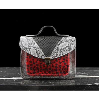 Foto van Paul Marius Mademoiselle George Chimère Silver/Black/Red