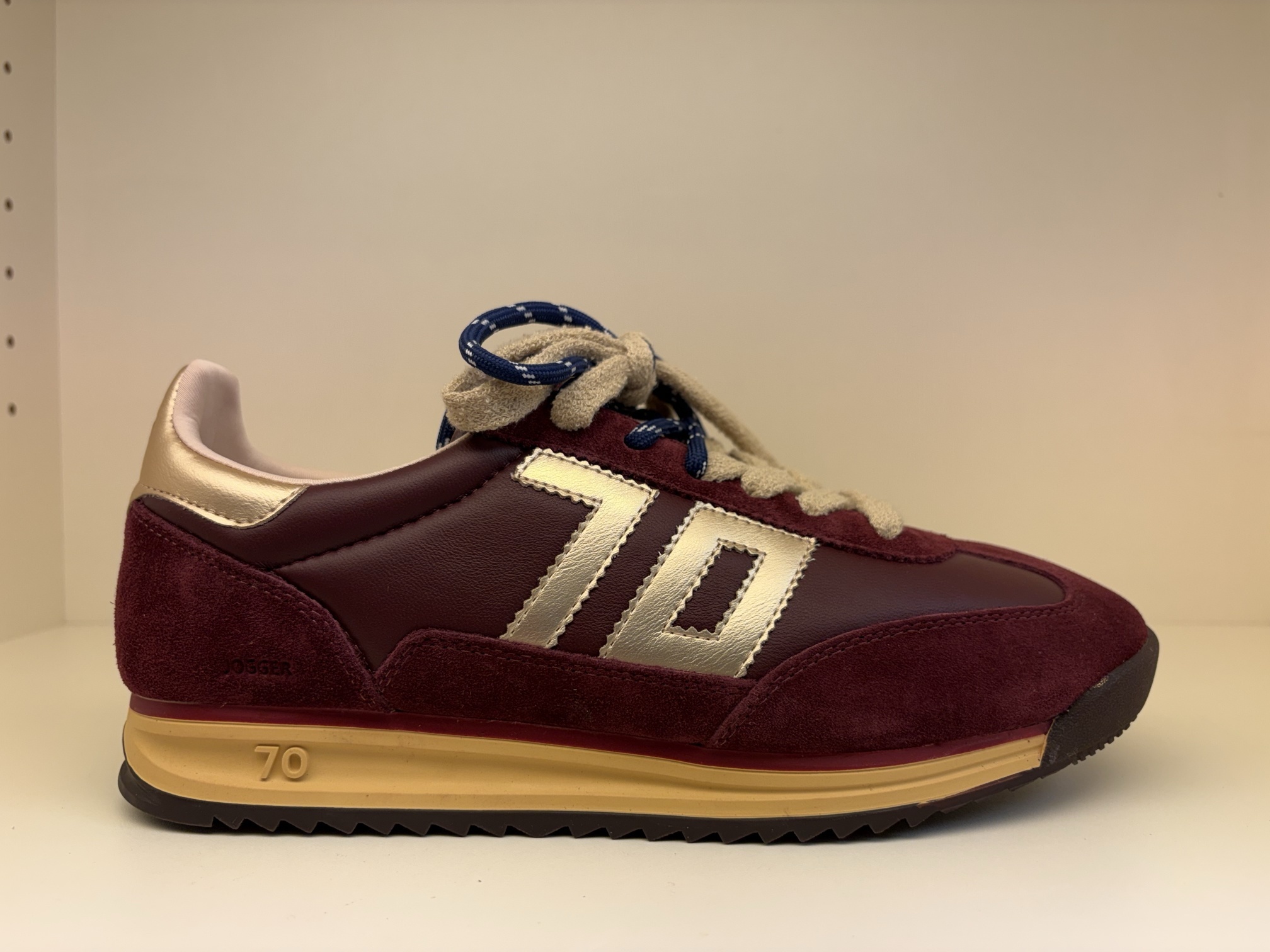 Sneaker