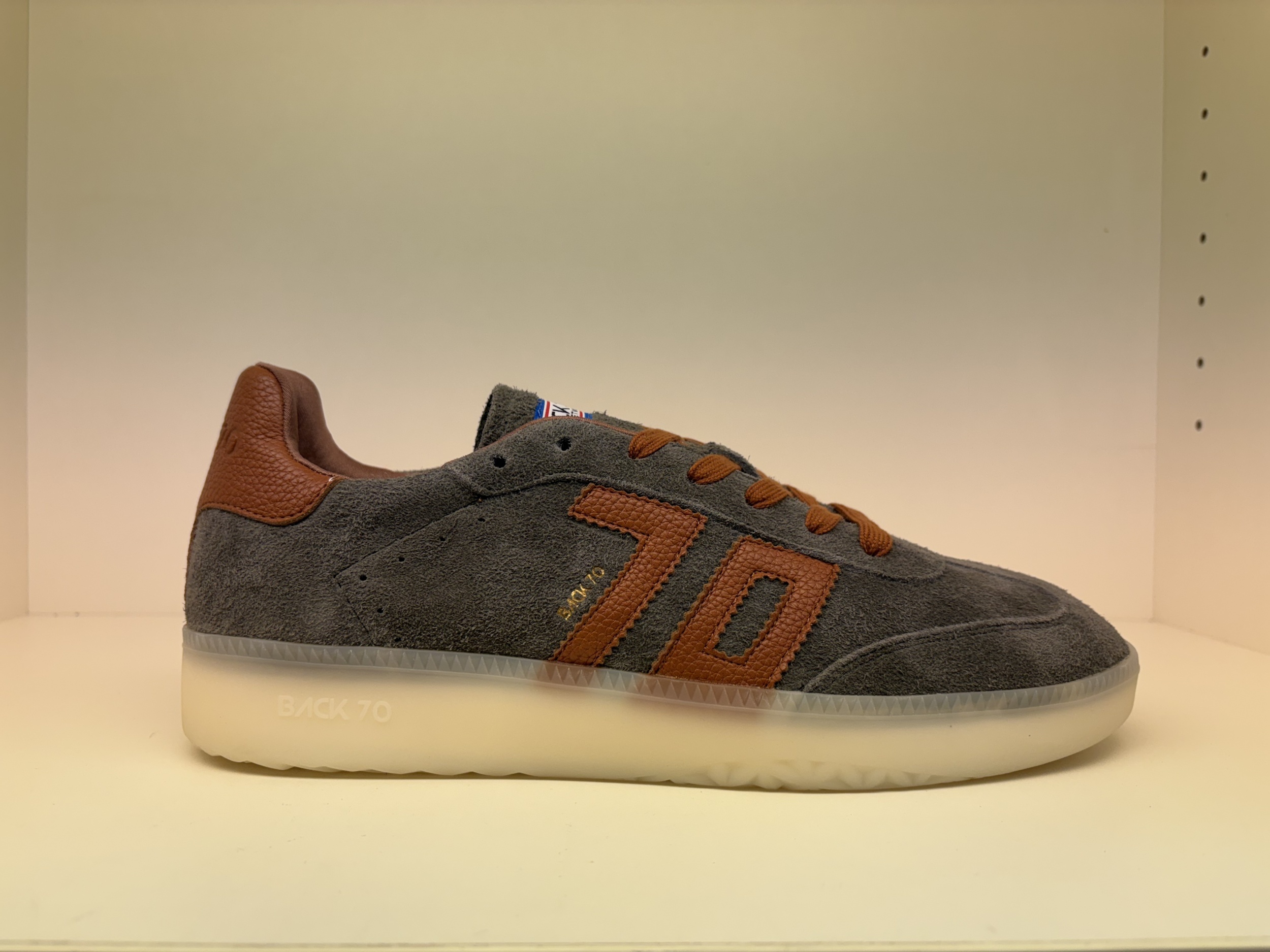 Sneaker