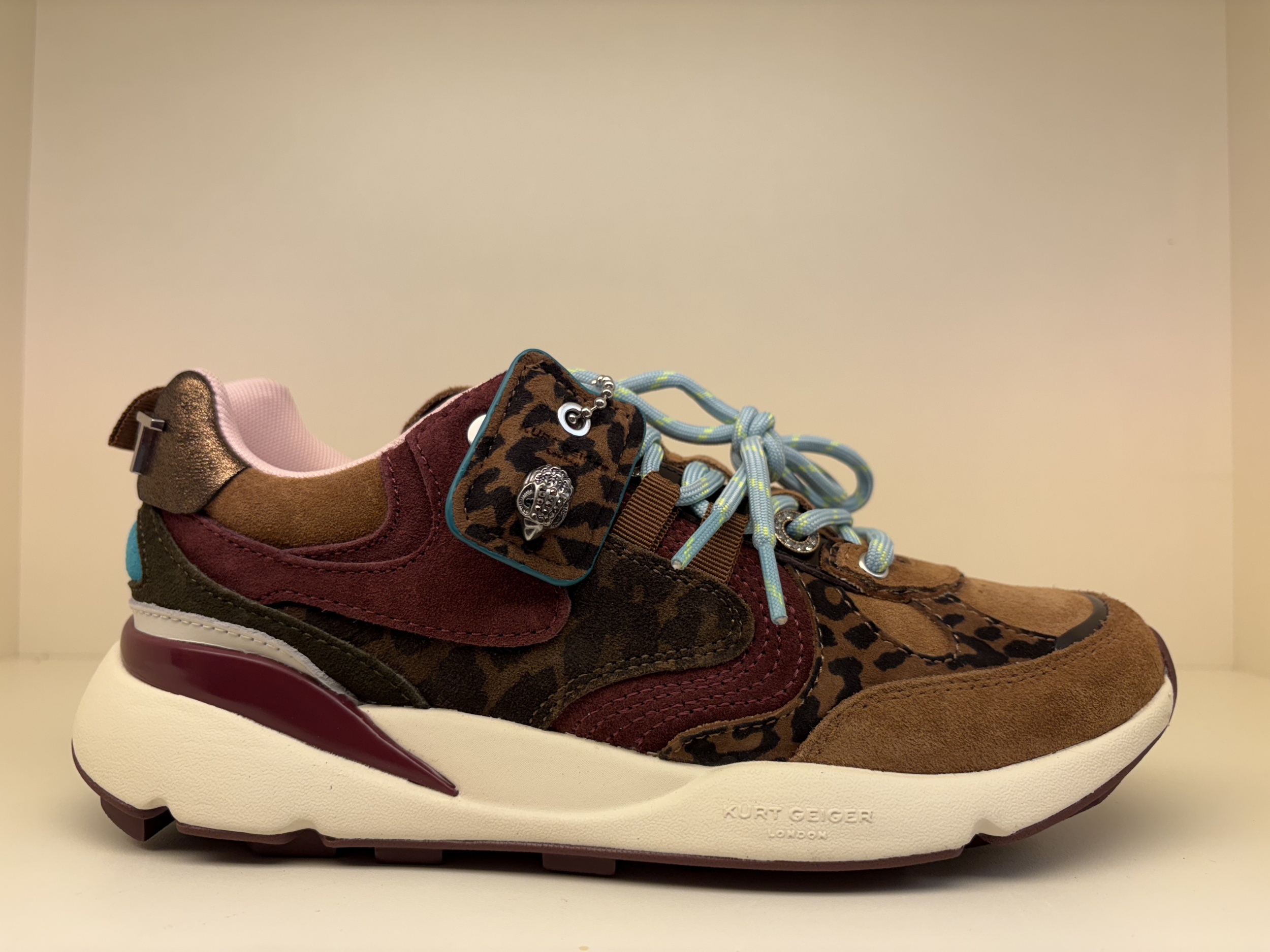 Sneaker
