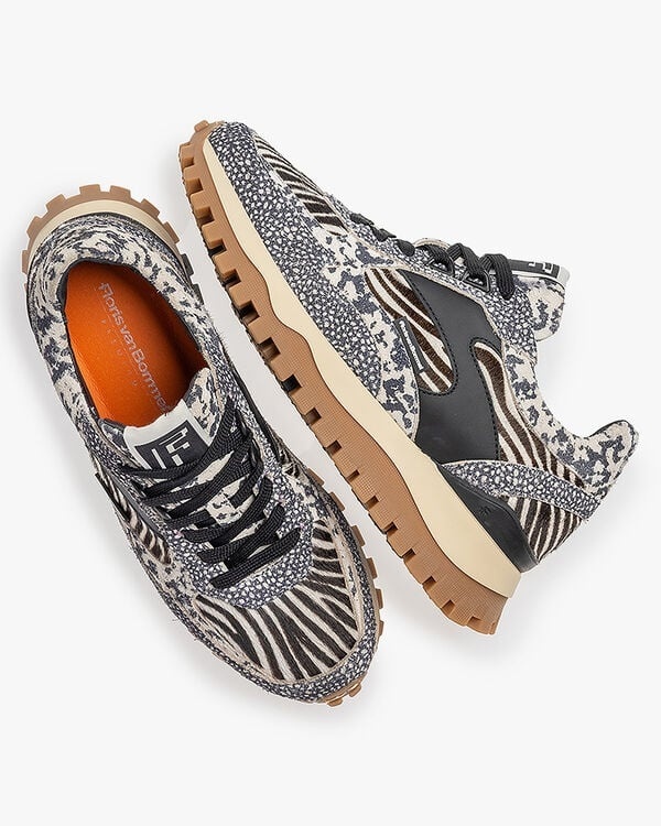Sneaker