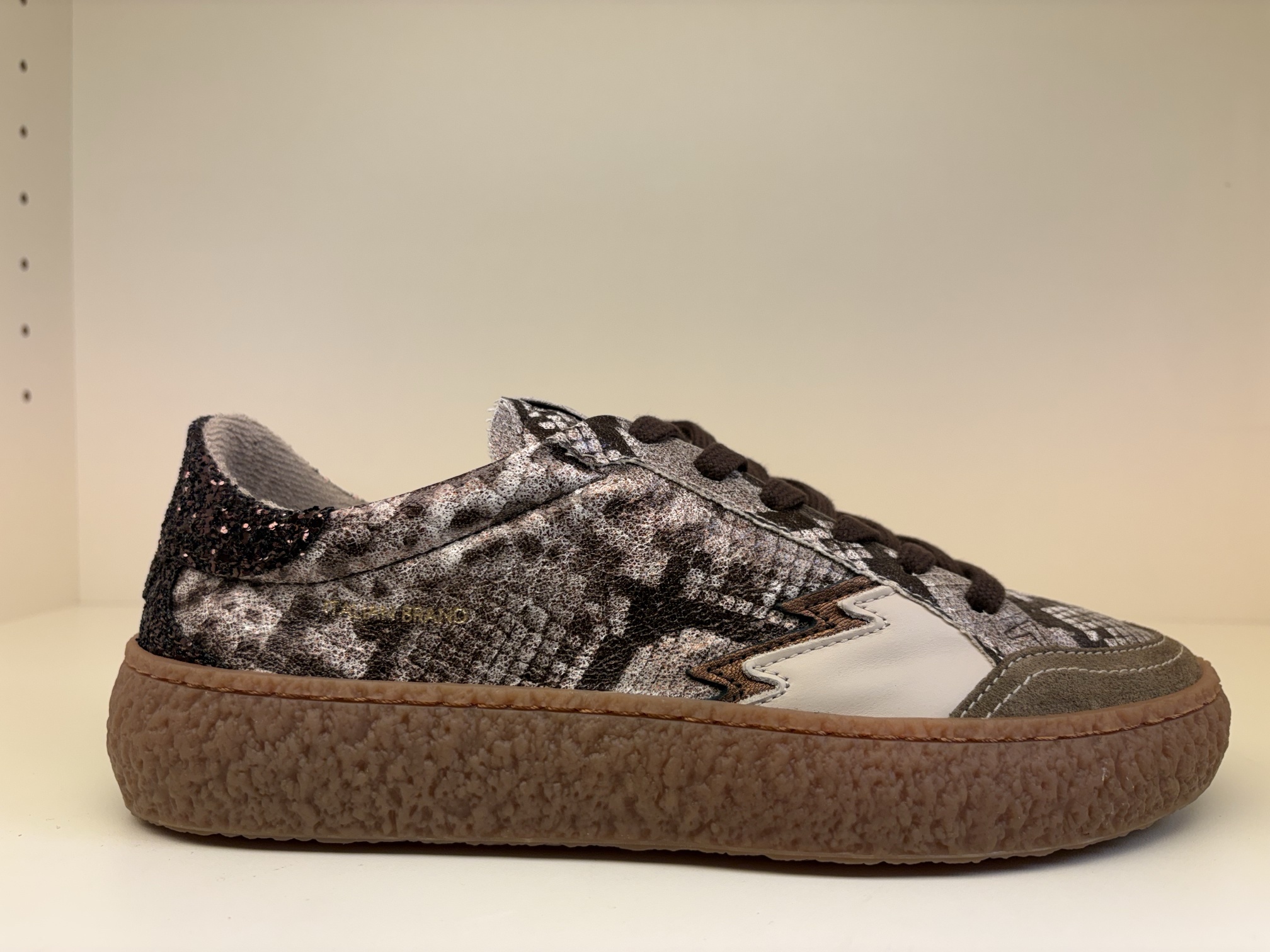 Sneaker