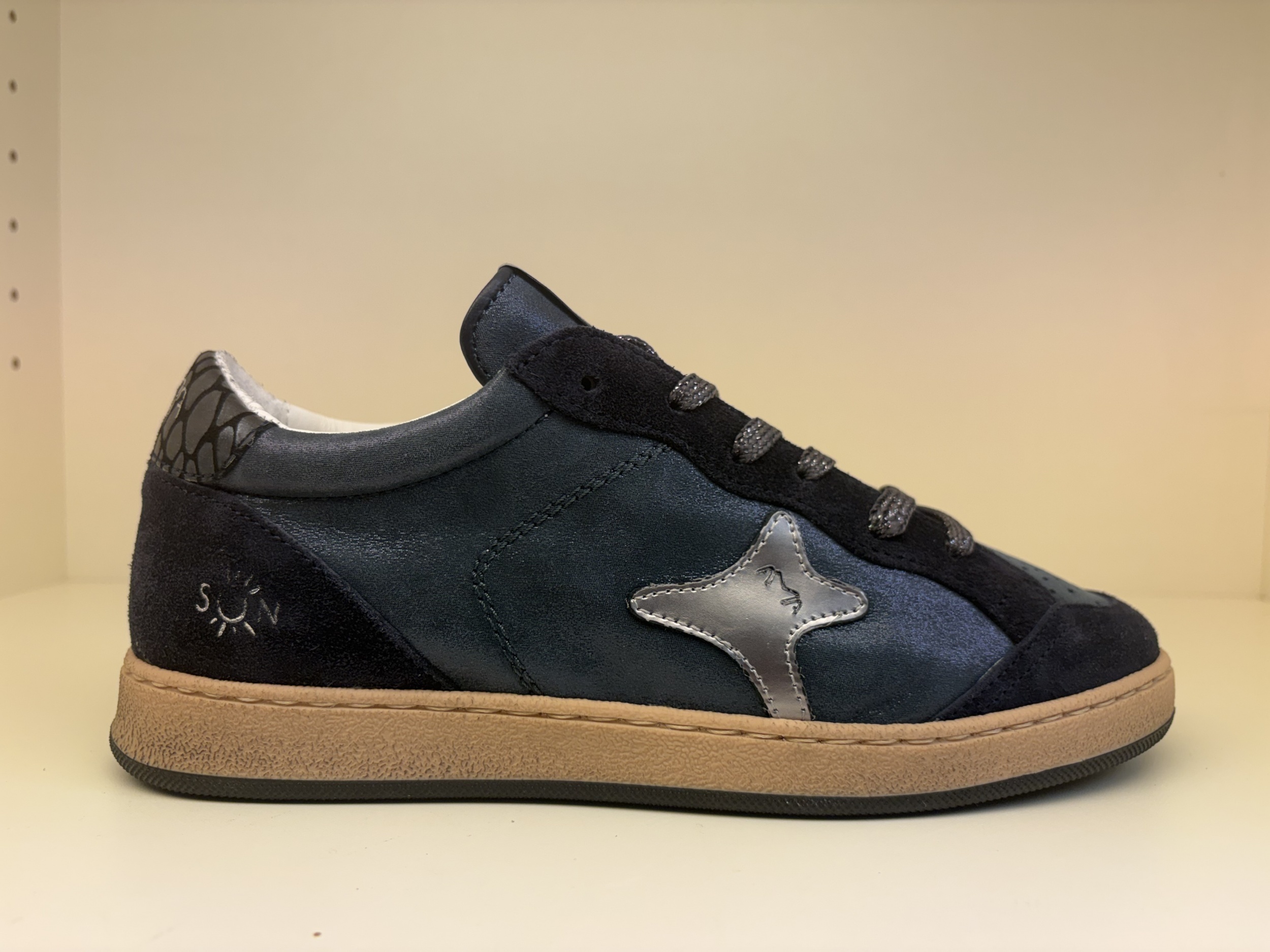 Sneaker
