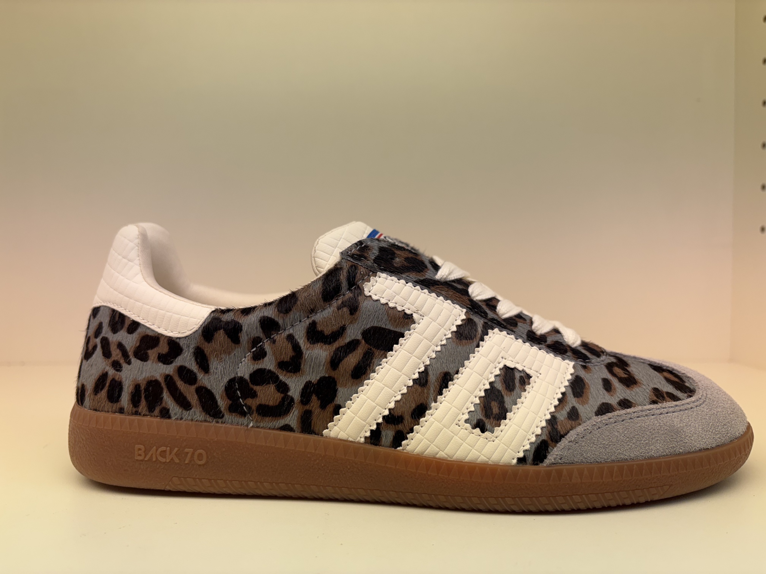 Sneaker