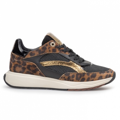 Foto van Sneaker