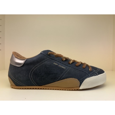 Foto van Sneaker