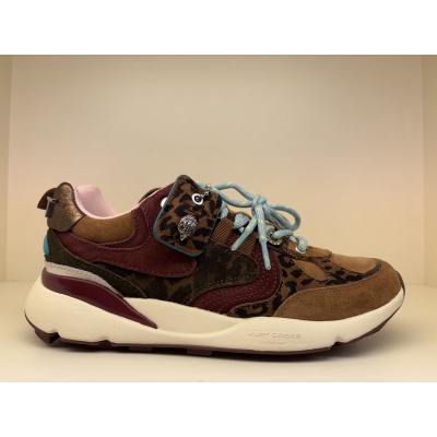 Foto van Sneaker