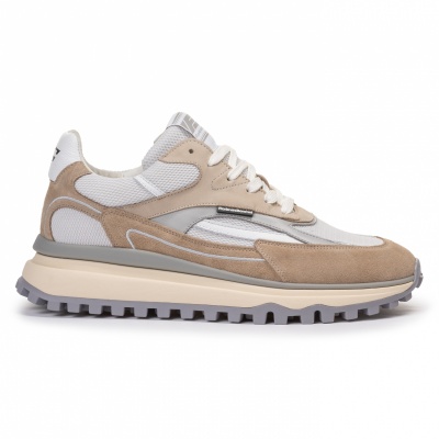 Foto van Sneaker