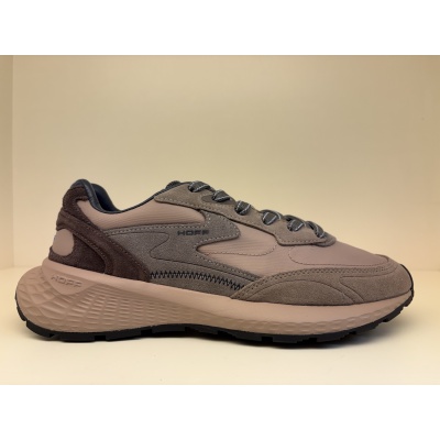 Foto van Sneaker