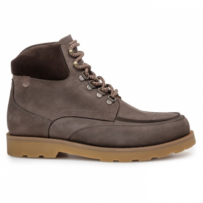 Hoge veterboot Foto van Hoge veterboot