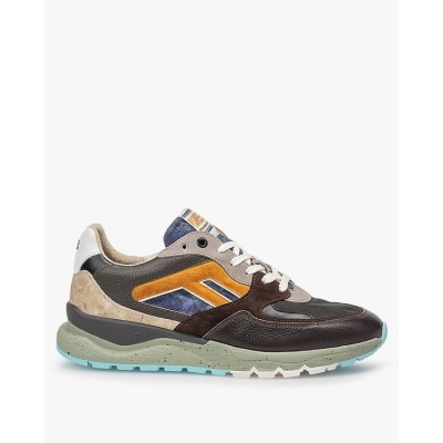 Foto van Sneaker