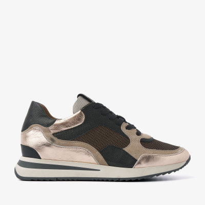 Foto van Sneaker