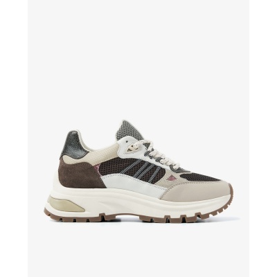 Foto van Sneaker