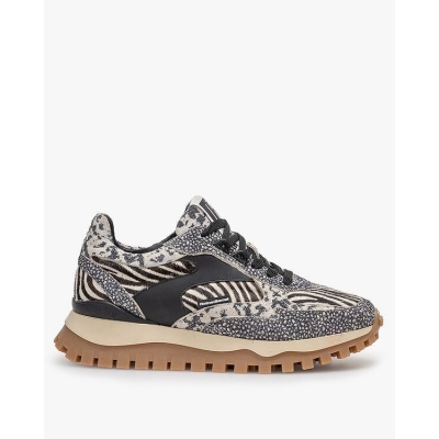 Foto van Sneaker