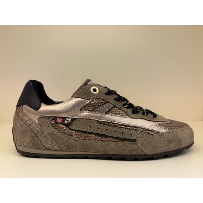 Foto van Sneaker