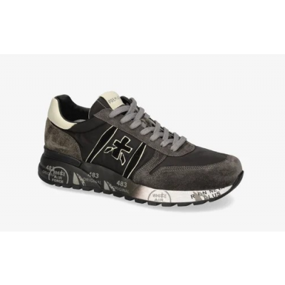 Foto van Sneaker