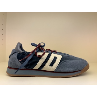 Foto van Sneaker