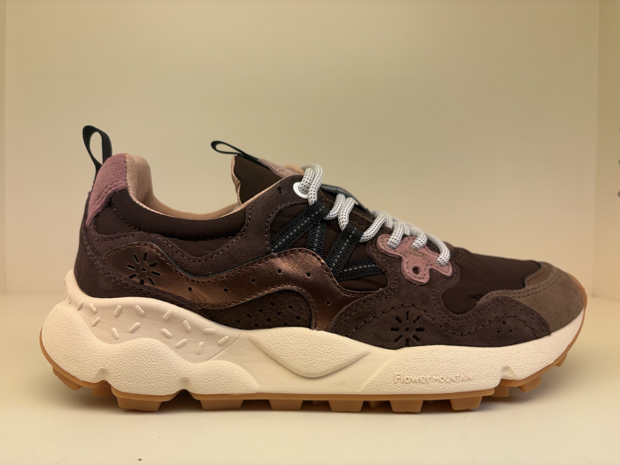 Sneaker