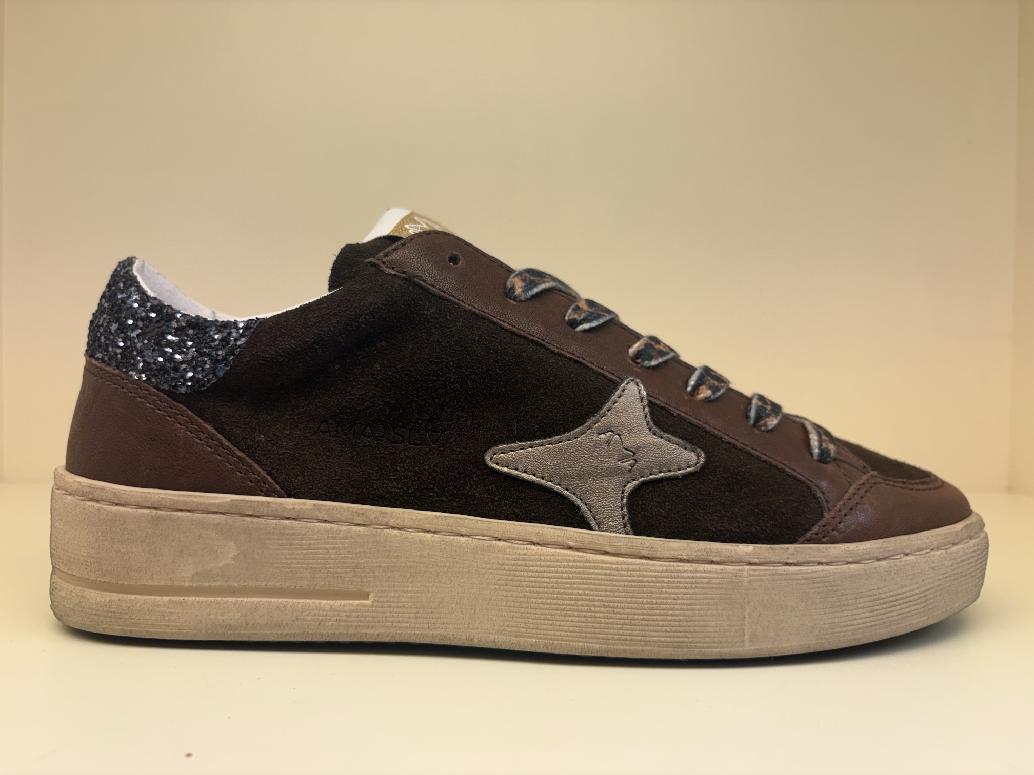 Sneaker