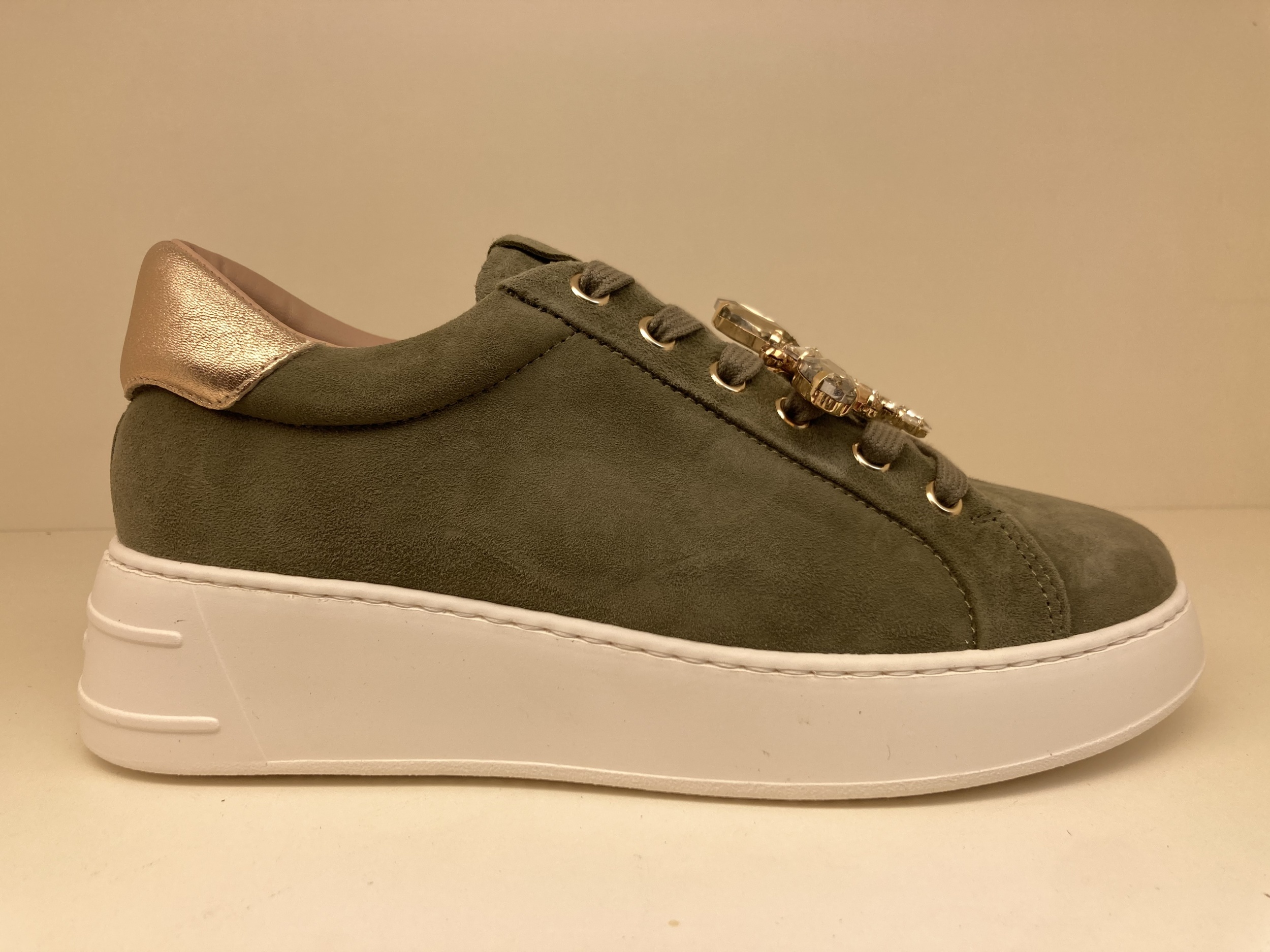 Sneaker