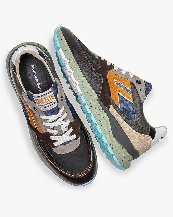 Sneaker