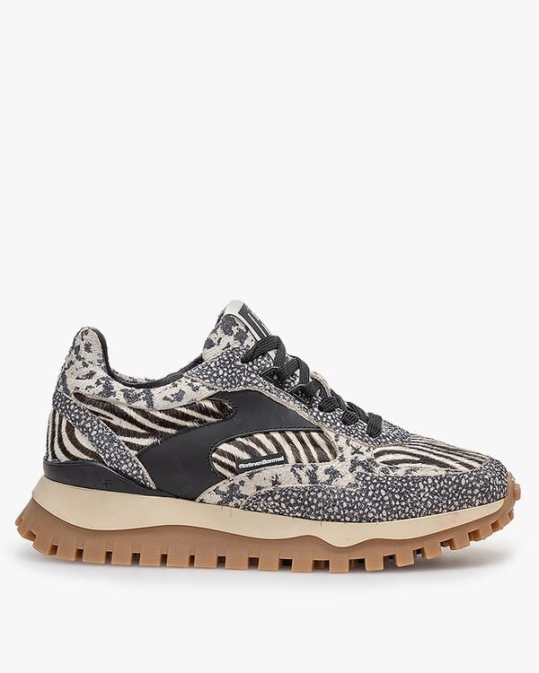 Sneaker