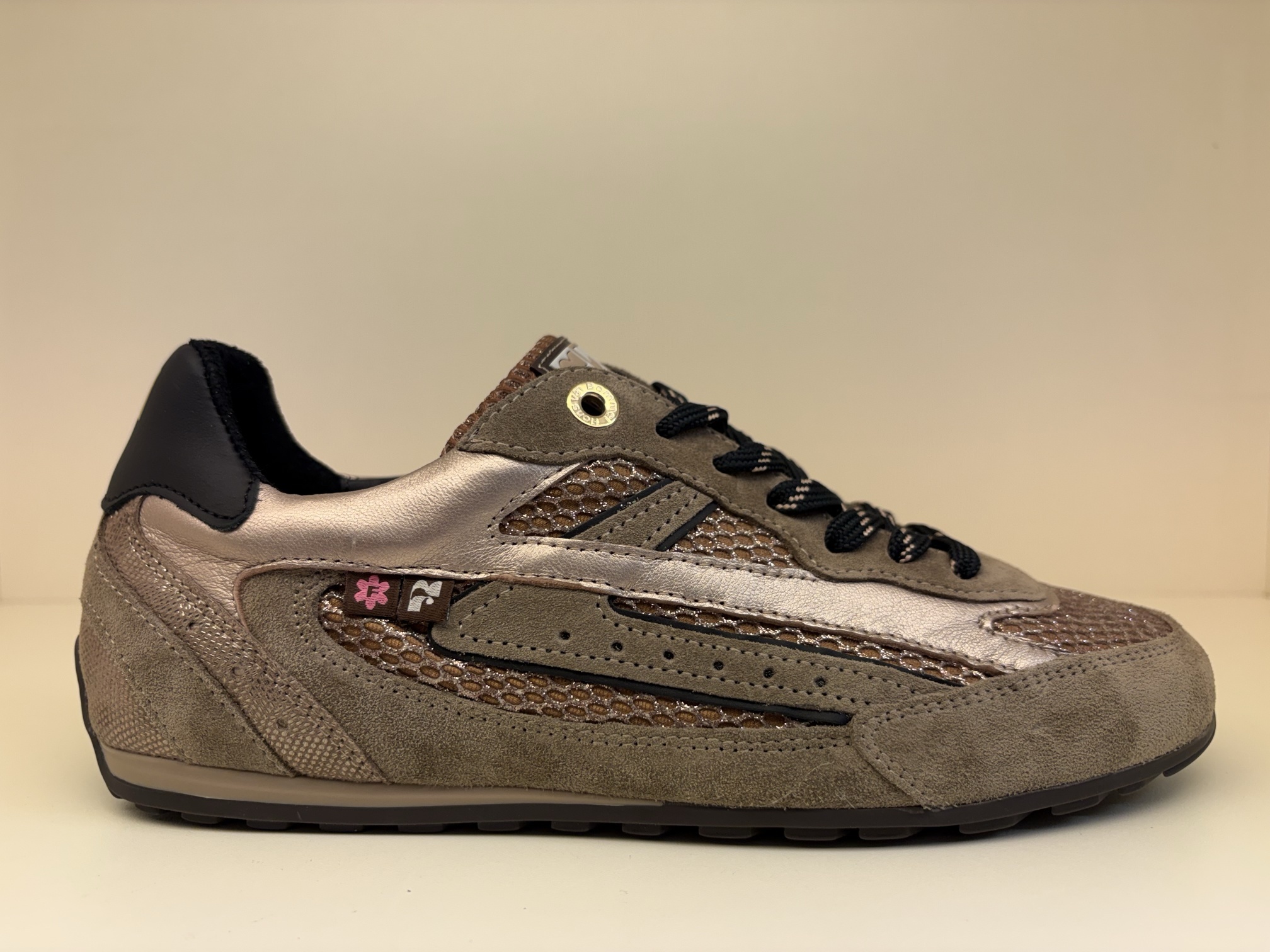 Sneaker