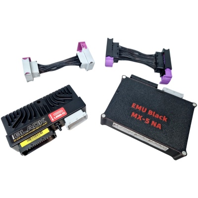 P&P EMU Black Adapter for NB 98-00 MX-5 Miata's Foto van P&P EMU Black Adapter for NB 98-00 MX-5 Miata's