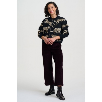 Foto van Sugarhill bomber vest zwart luipaarden 