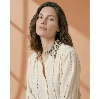 Foto van Surkana Lange blouse viscose ecru inlo