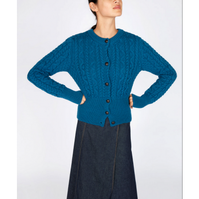Foto van IrelandsEye vest sapphire wol Elva