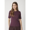 Afbeelding van CO'COUTURE GRANNY EMBROIDERY TEE *in burgundy & mocca*