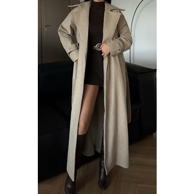 Foto van CLASSY TRENCHCOAT