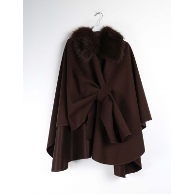 Foto van PONCHO CAPE WITH WOOL FAUX FUR COLLAR | MADE IN ITALY