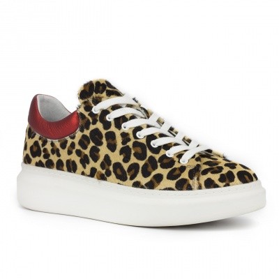 Foto van Deabused Shoe Leopard
