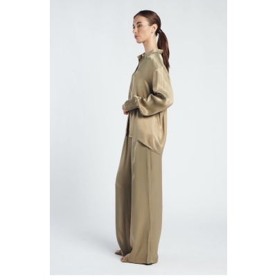 Foto van SPOOQ THE LABEL LEANNE BLOUSE OLIVE