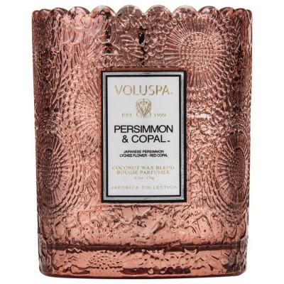 Foto van Voluspa Scalloped Edge Embossed Glass Candle Persimmon & Copal