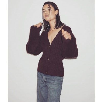 Foto van NOELLA LENYX KNIT CARDIGAN VEST BURGUNDY